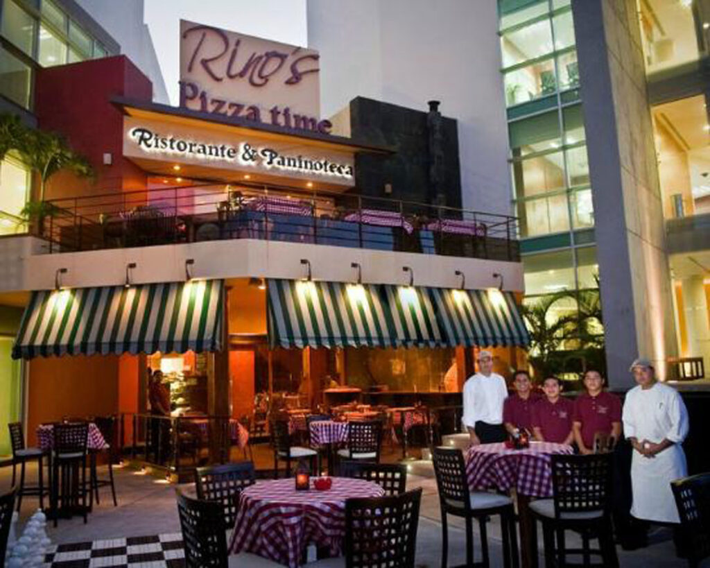 Los mejores restaurantes en Cancún - Rino's Pizza Time